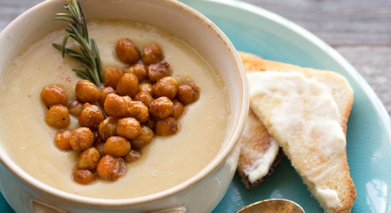 Garlic-Rosemary Cauliflower Potato Soup