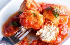 Tomato Basil Slow Cooker Chicken Meatballs