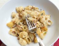 Cheesy Roasted Cauliflower & Bacon Baked Shells