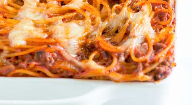 Easy Baked Spaghetti Recipe with Mozzarella