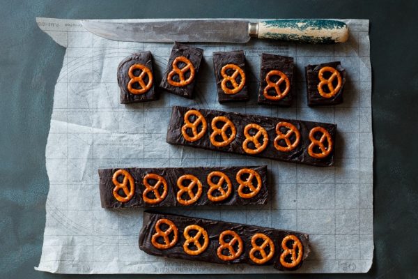 Easy salted pretzel chocolate fudge