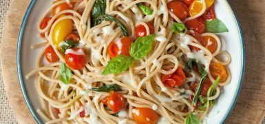 One-Pot Caprese Pasta