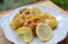 Slow Cooker Lemon and Potato Chicken