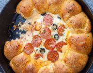 Stuffed Crust Pizza Dip