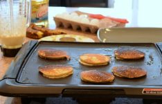 Triple-Banana Oat Pancakes