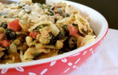 Lentil & Tomato Pasta with Spinach and Olives