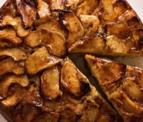 Cinnamon Apple Teacake