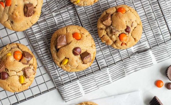 EXTREME PEANUT BUTTER CUP COOKIES